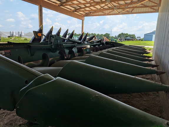 Photo of 2019 John Deere 712FC