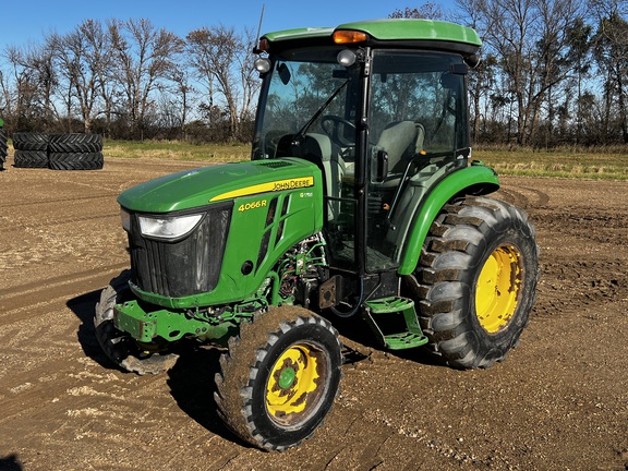 2019 John Deere 4066R - Photo7