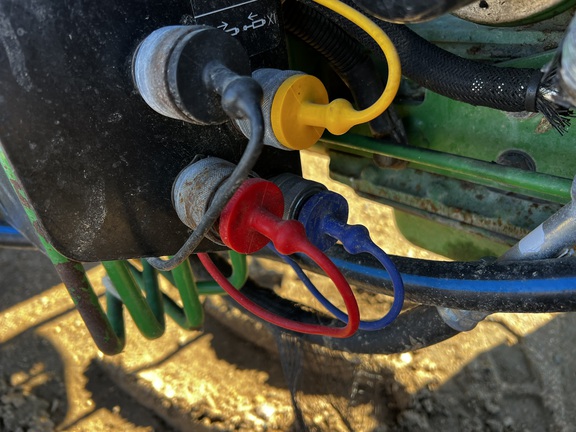 2019 John Deere 4066R - Photo18