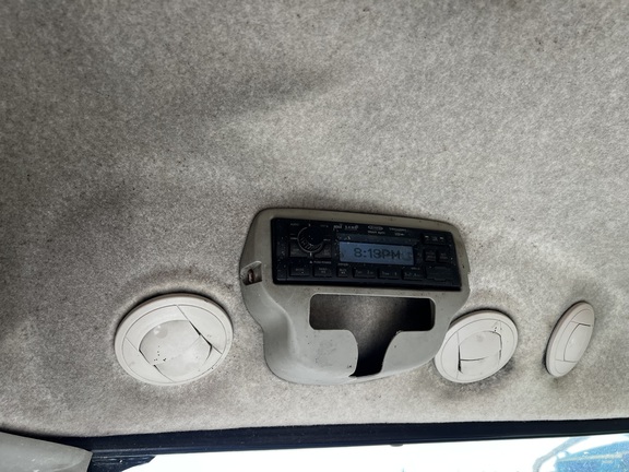 2019 John Deere 4066R - Photo26