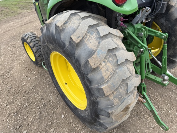 2019 John Deere 4066R - Photo14