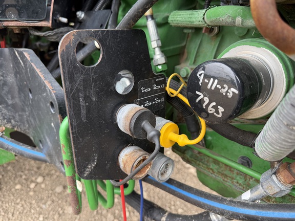 2019 John Deere 4066R - Photo17