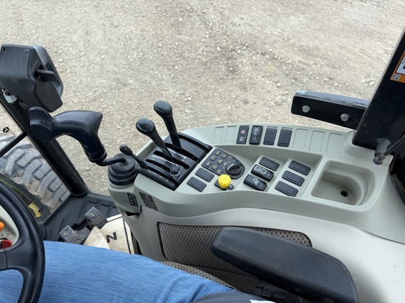 2019 John Deere 4066R - Photo27