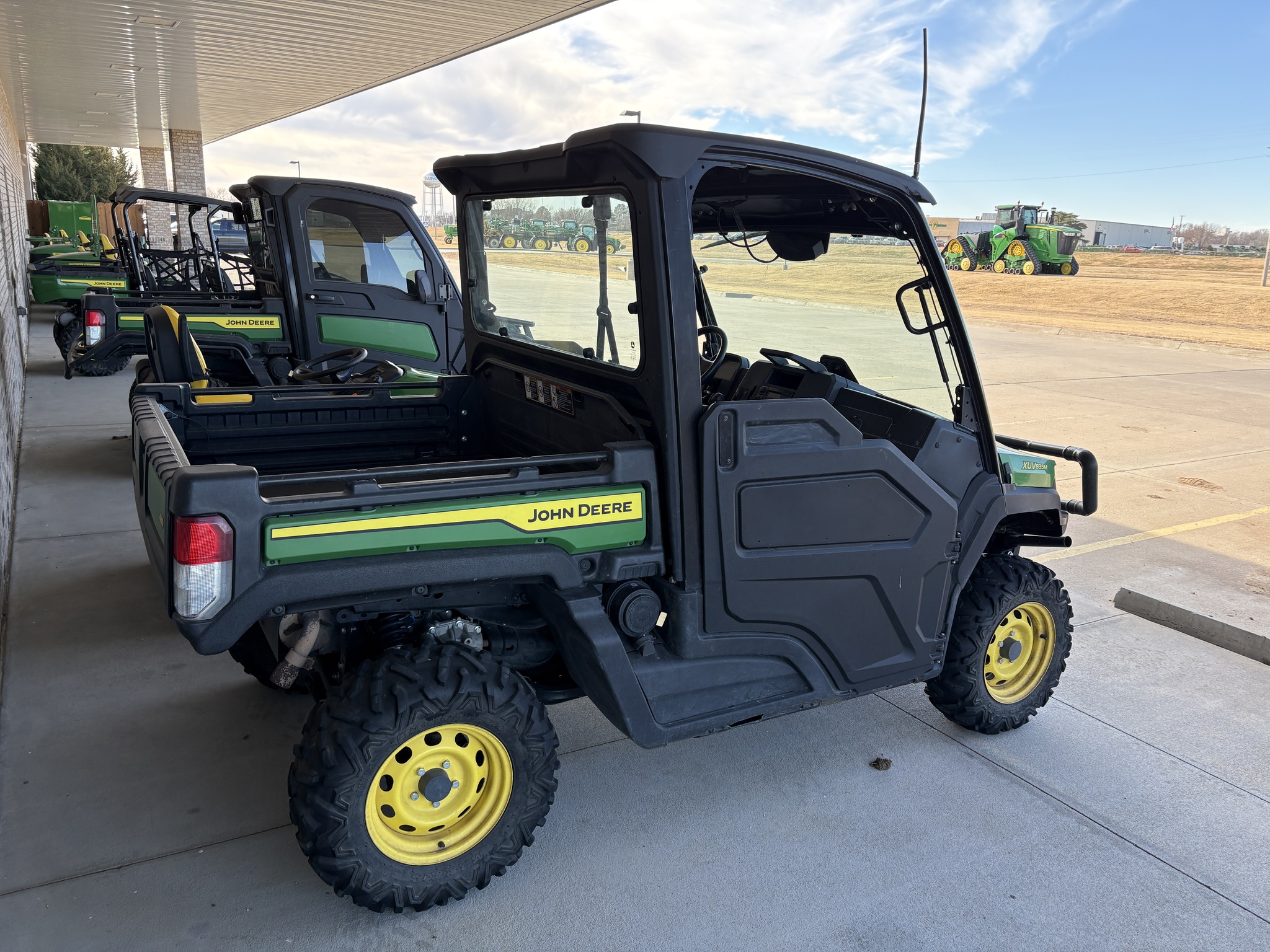 2023 John Deere XUV 835M Image 4