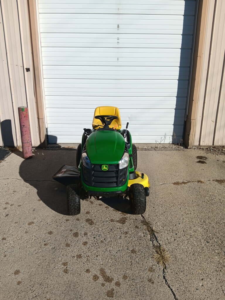 2015 John Deere D105 Image 3