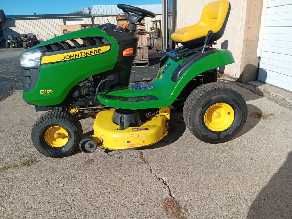 2015 John Deere D105 Image 1