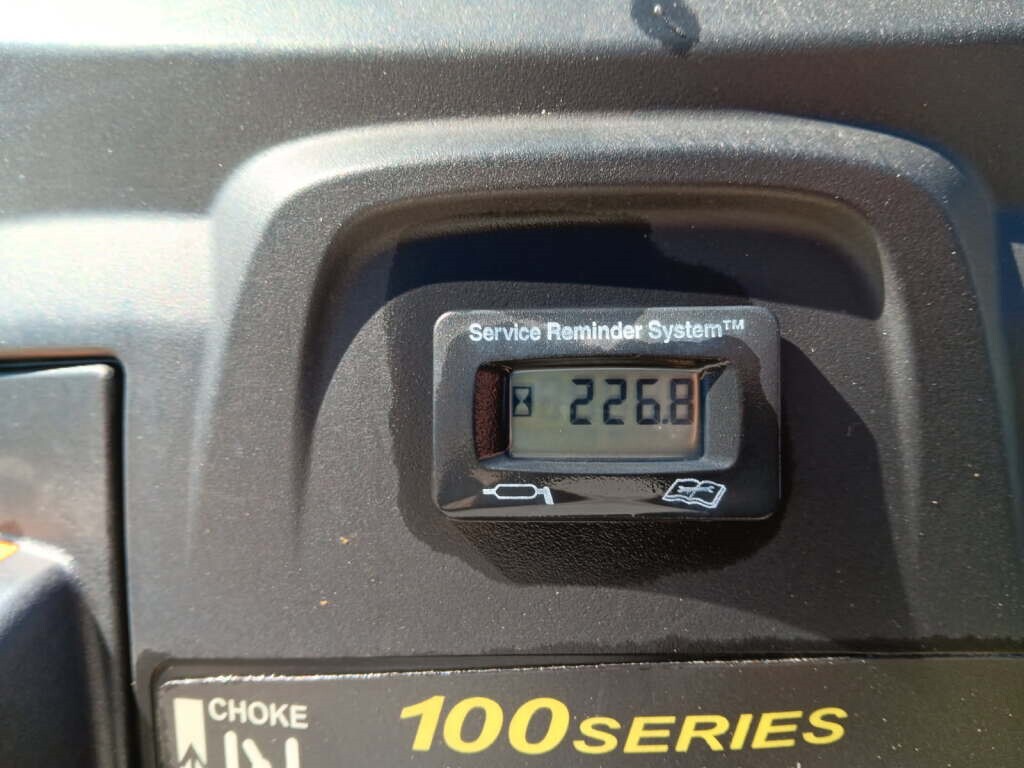 2015 John Deere D105 Image 5