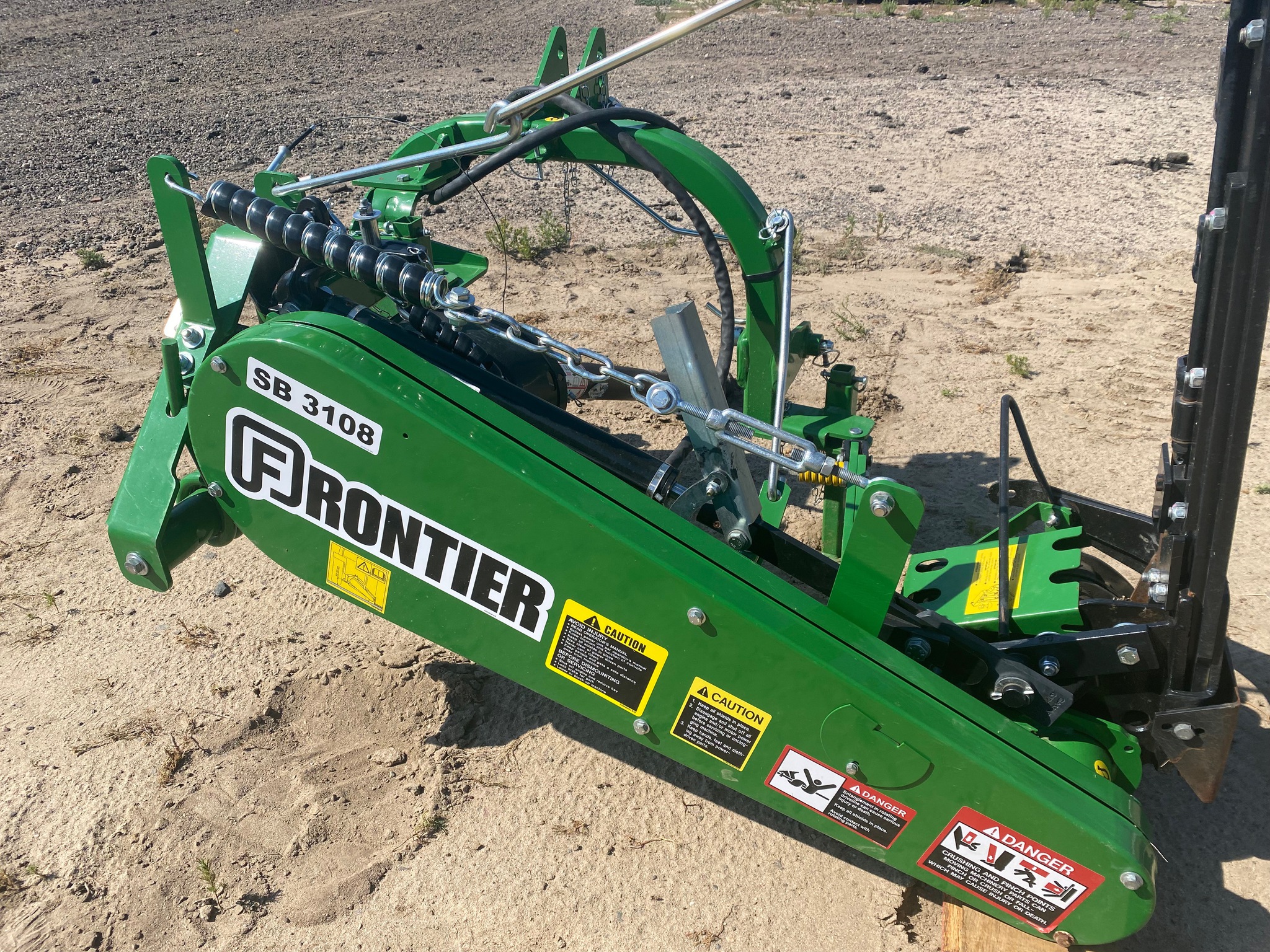 2023 Frontier SB3108 Image 3