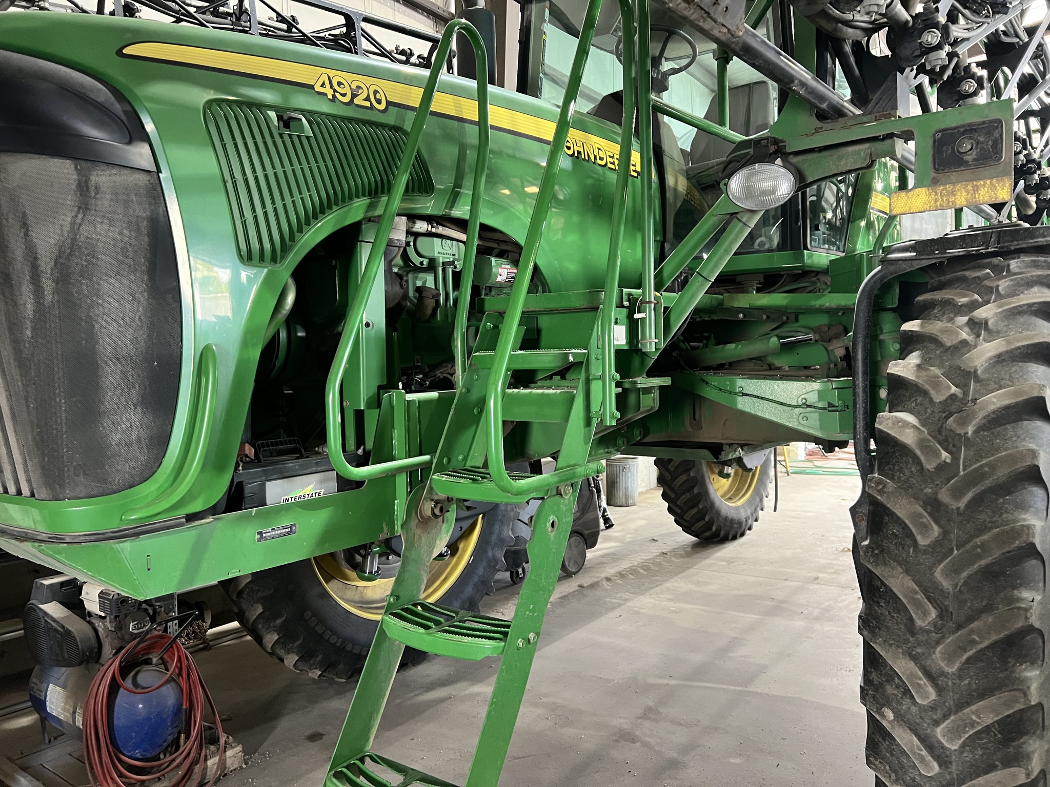 2005 John Deere 4920 Image 7