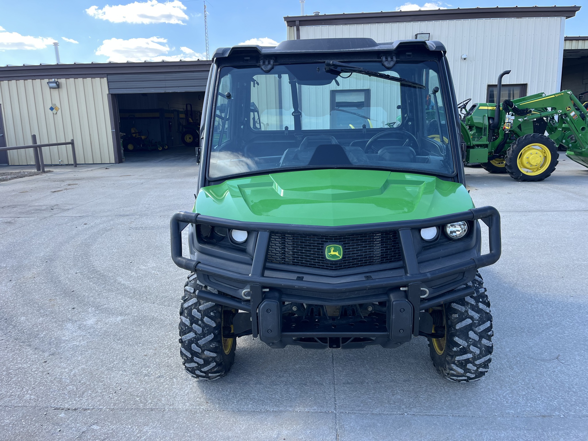  2023 John Deere XUV 835M at Heritage Tractor in Nevada, MO