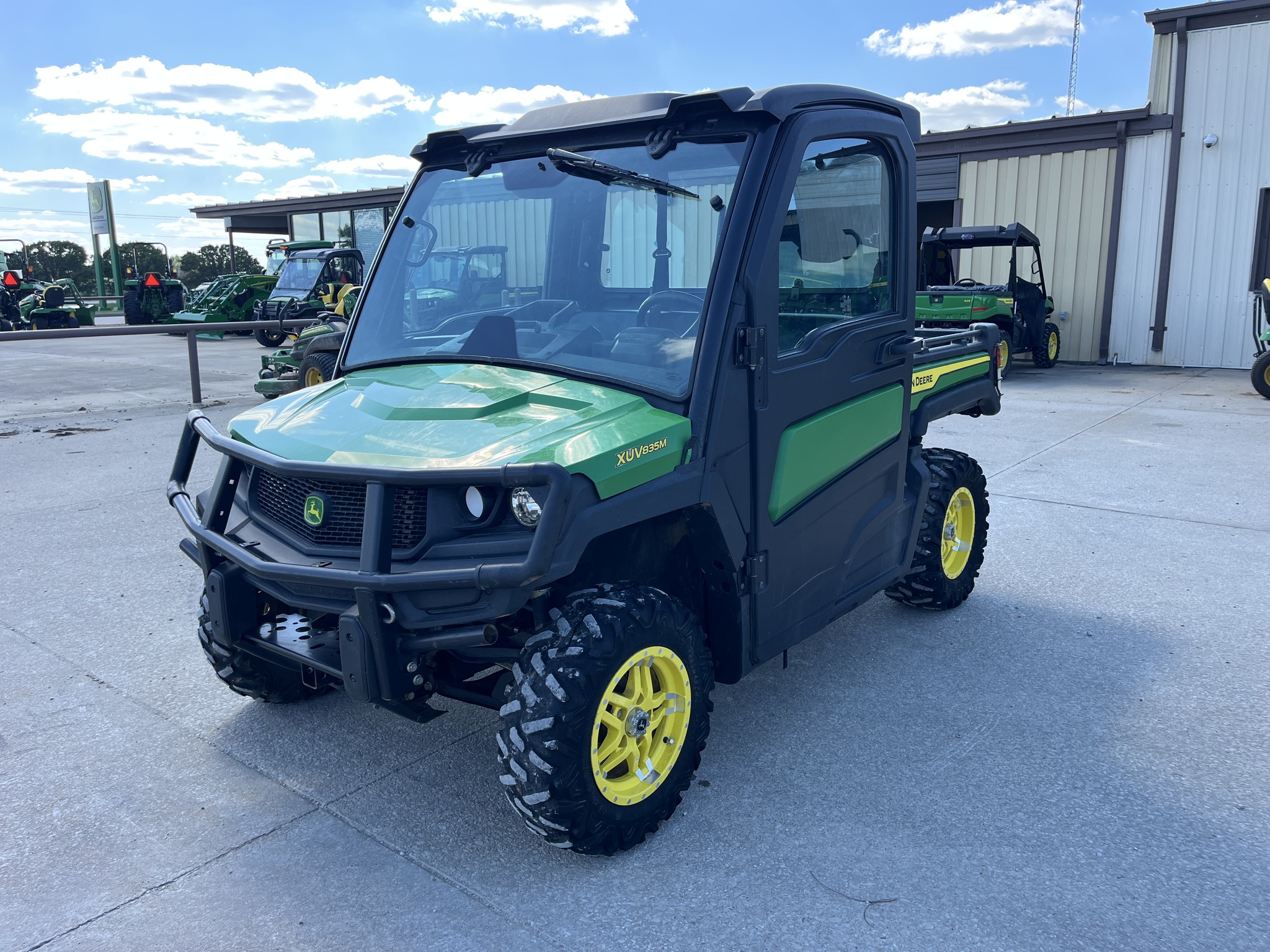  2023 John Deere XUV 835M at Heritage Tractor in Nevada, MO