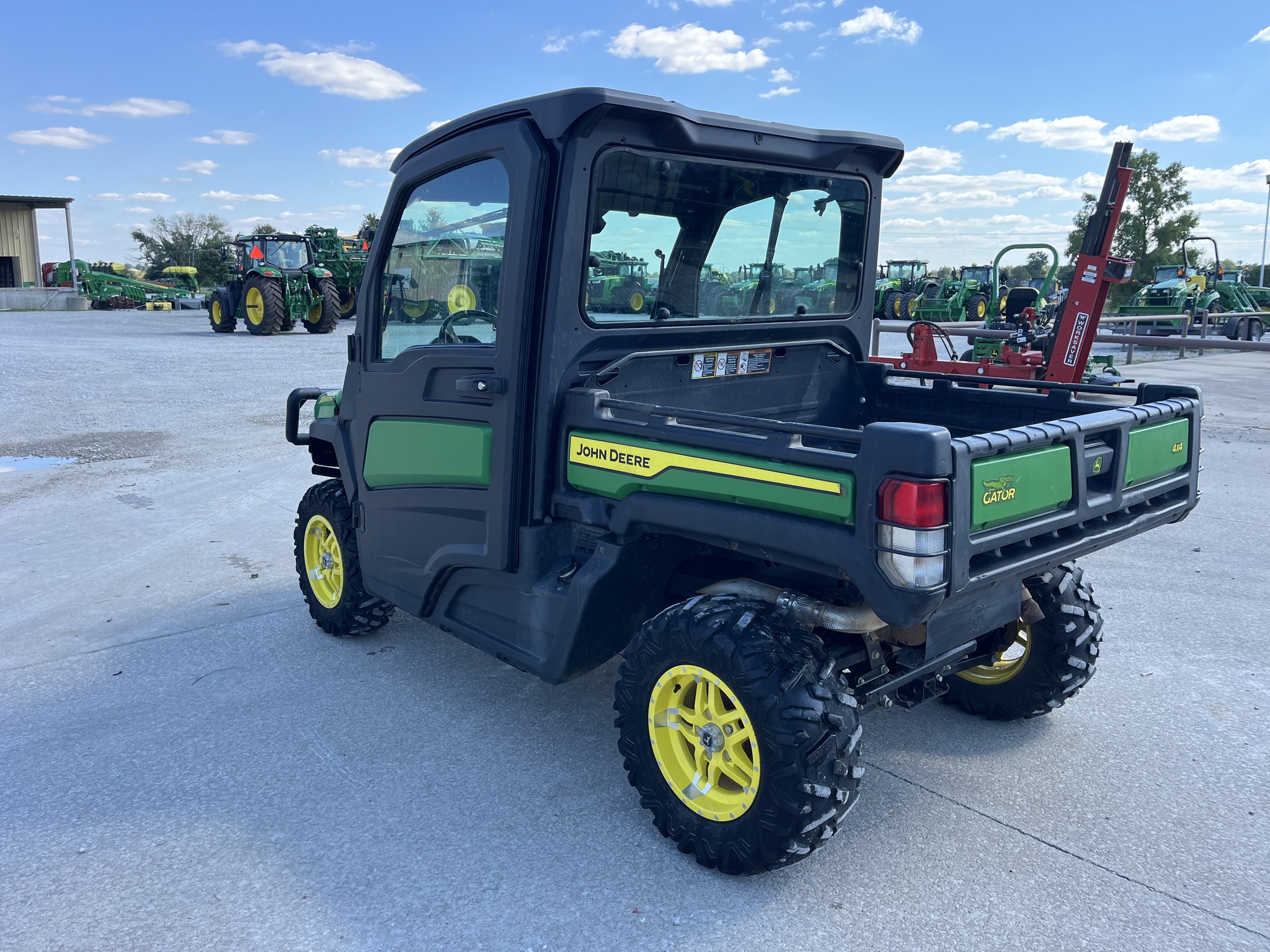  2023 John Deere XUV 835M at Heritage Tractor in Nevada, MO