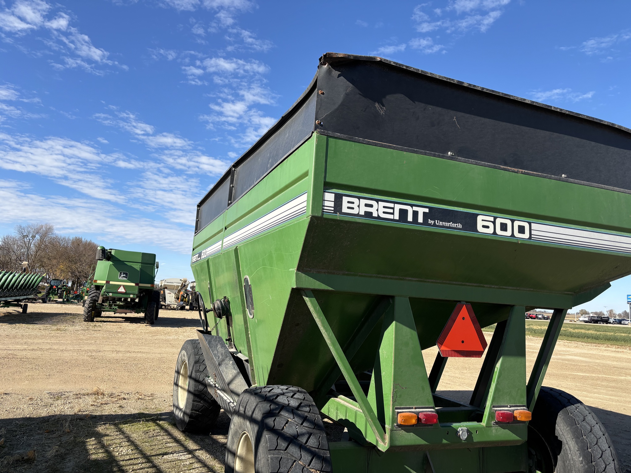  1994 Brent 600 at Heritage Tractor in Mendota, IL