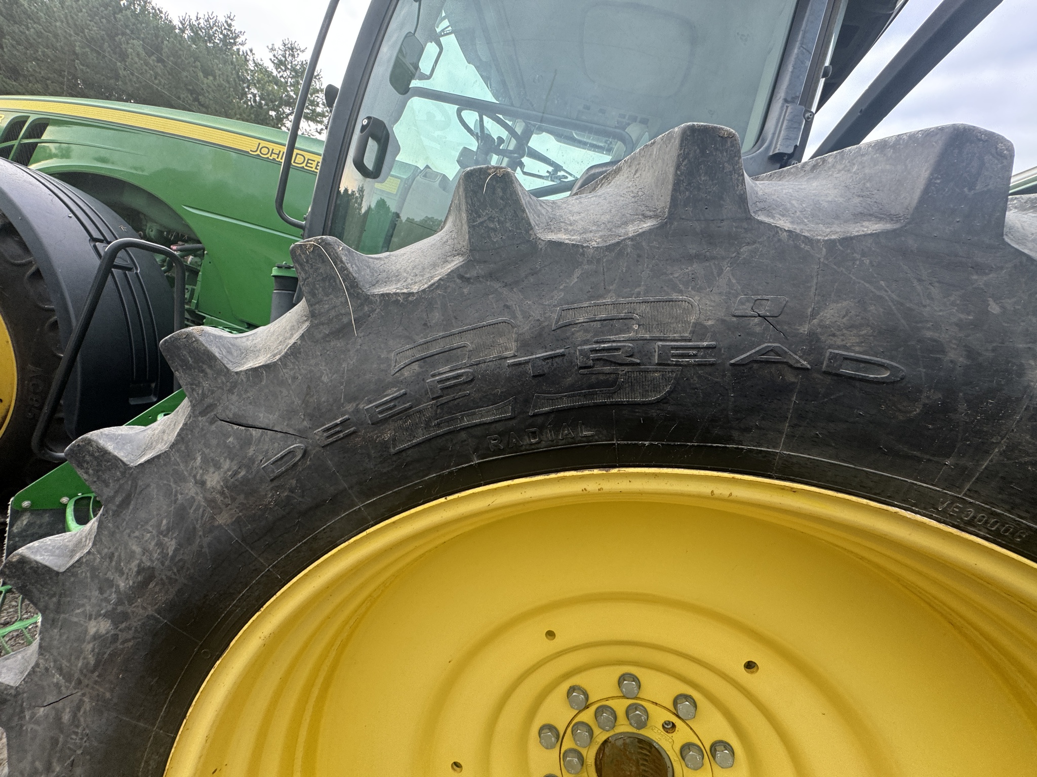 2013 John Deere 8285R Image 7