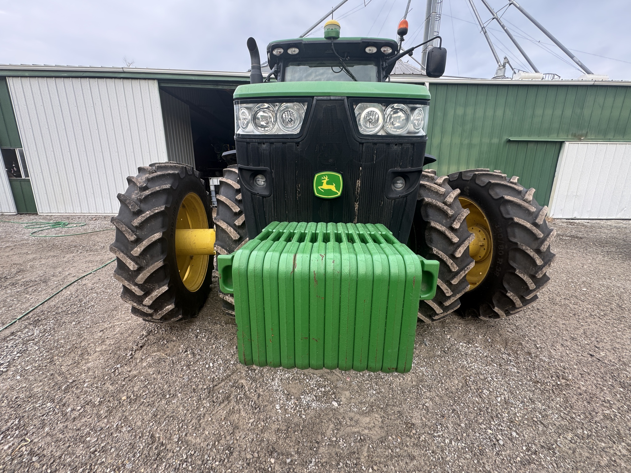 2013 John Deere 8285R Image 11