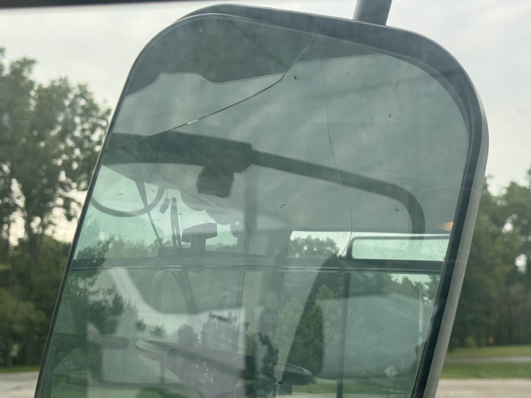 2013 John Deere 8285R Image 18