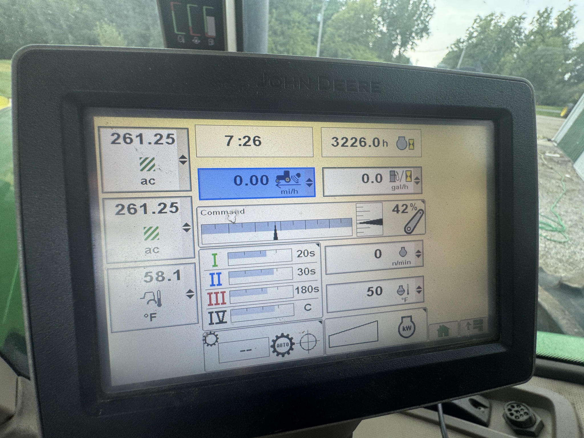 2013 John Deere 8285R Image 20