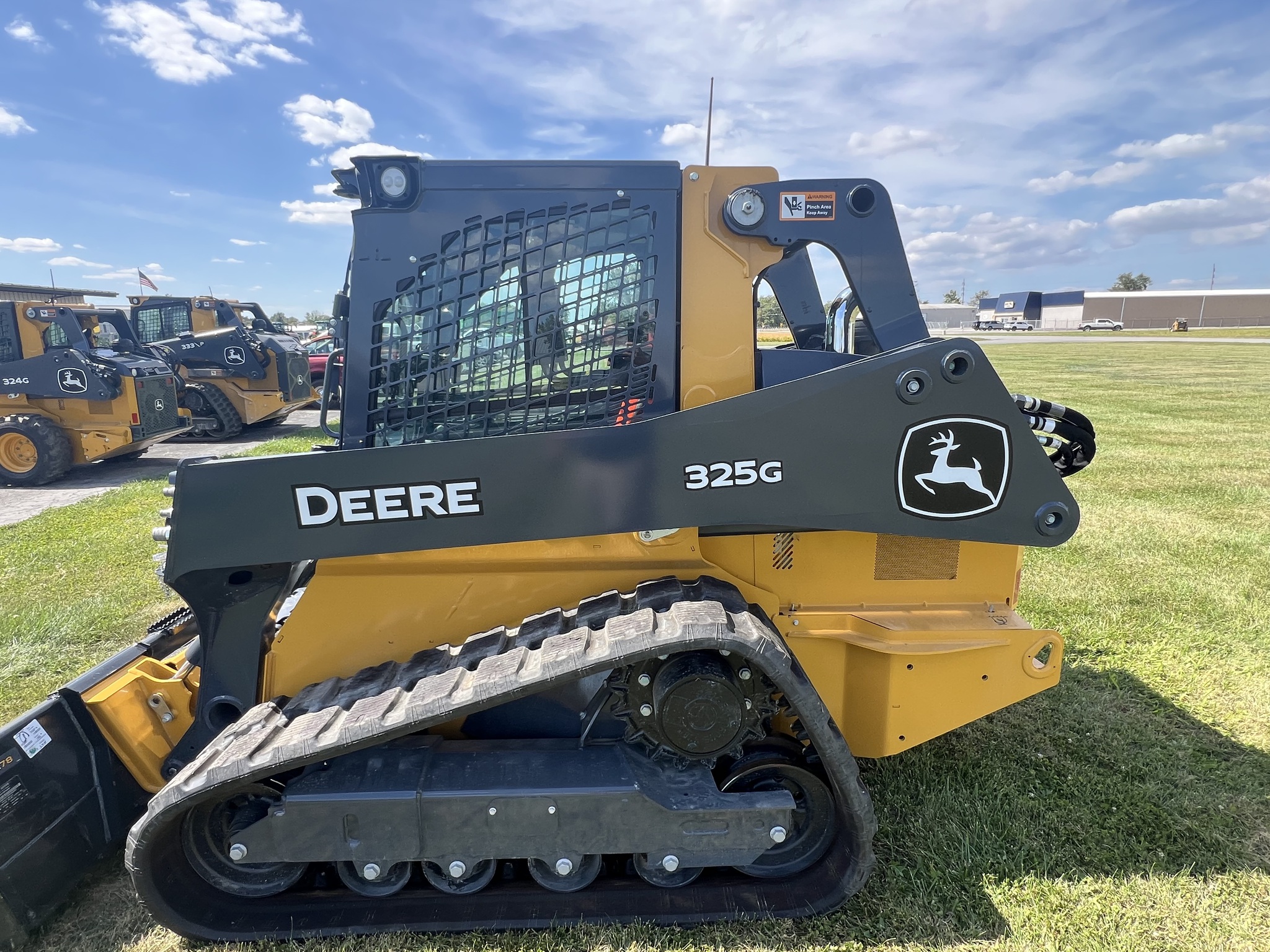 2025 John Deere 325G Image 1