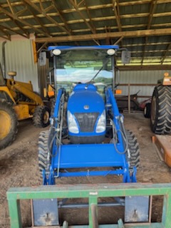 2013 New Holland Boomer 3050 CVT Cab Image 2
