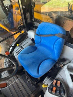2013 New Holland Boomer 3050 CVT Cab Image 7