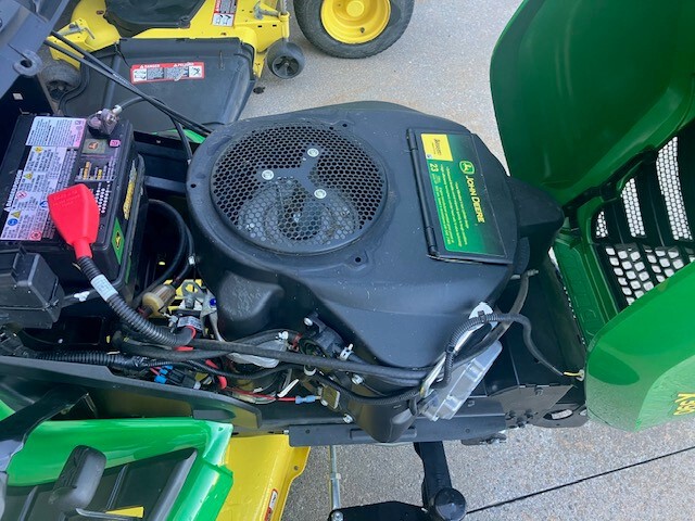 2022 John Deere X390 Image 3