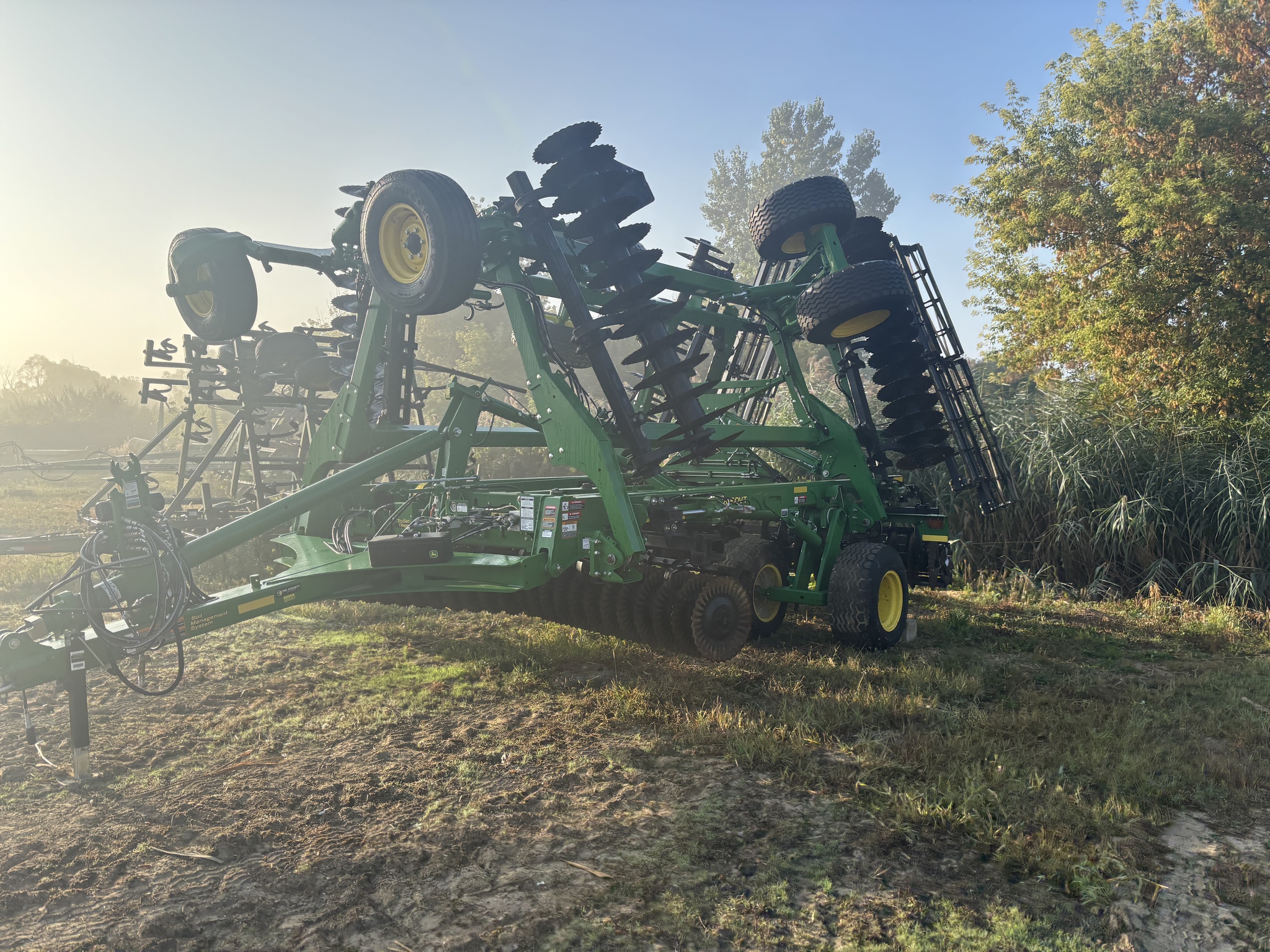 2021 John Deere 2660VT Image 4