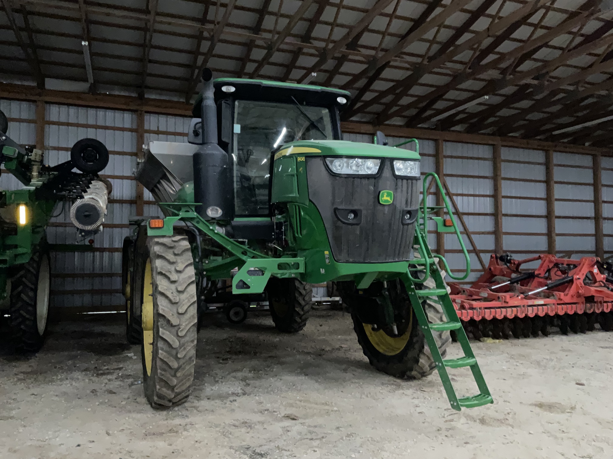 2017 John Deere R4045 Image 2