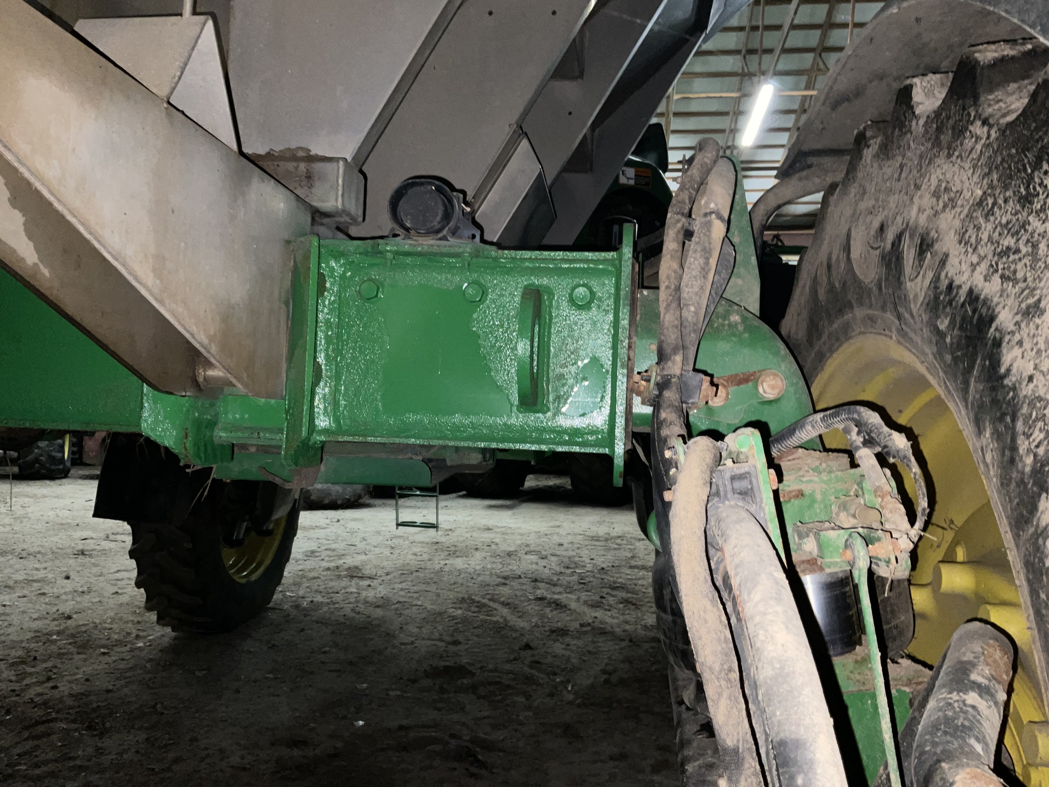 2017 John Deere R4045 Image 5