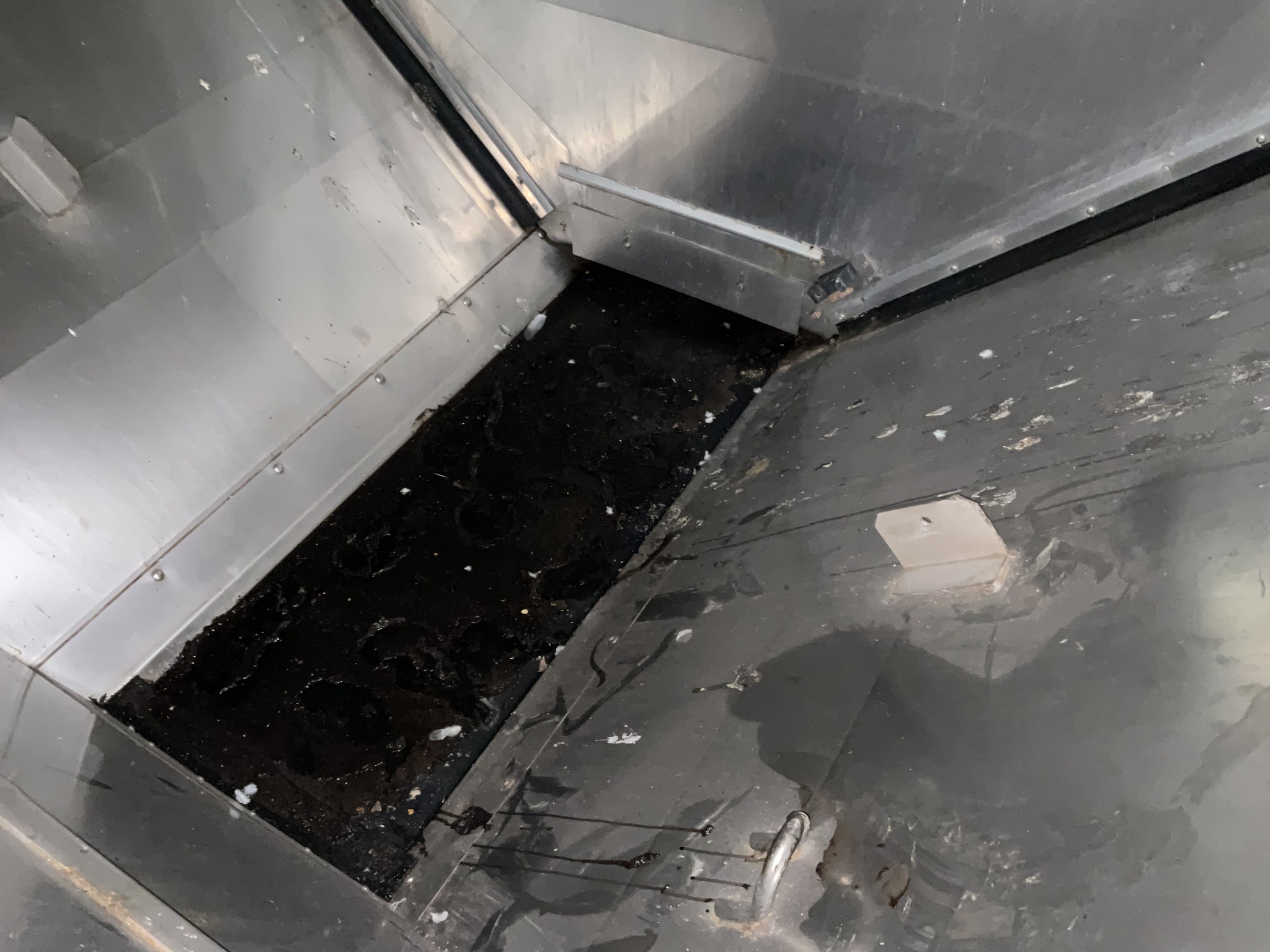 2017 John Deere R4045 Image 16