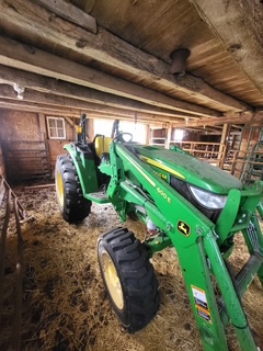 2023 John Deere 4066M Image 3
