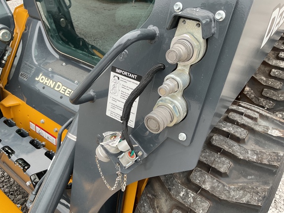 Photo of 2024 John Deere 320G