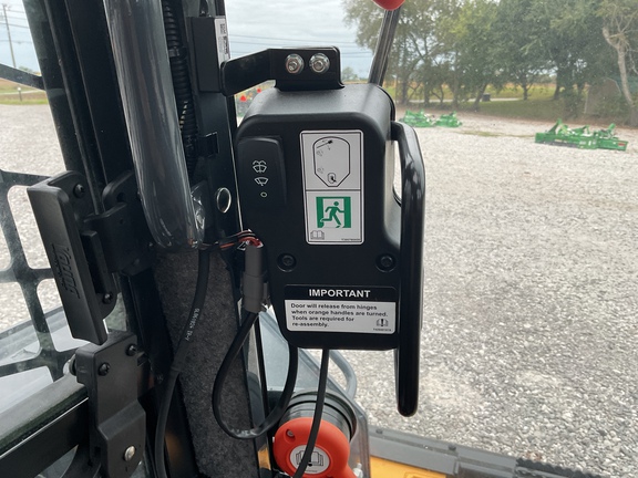 Photo of 2024 John Deere 320G
