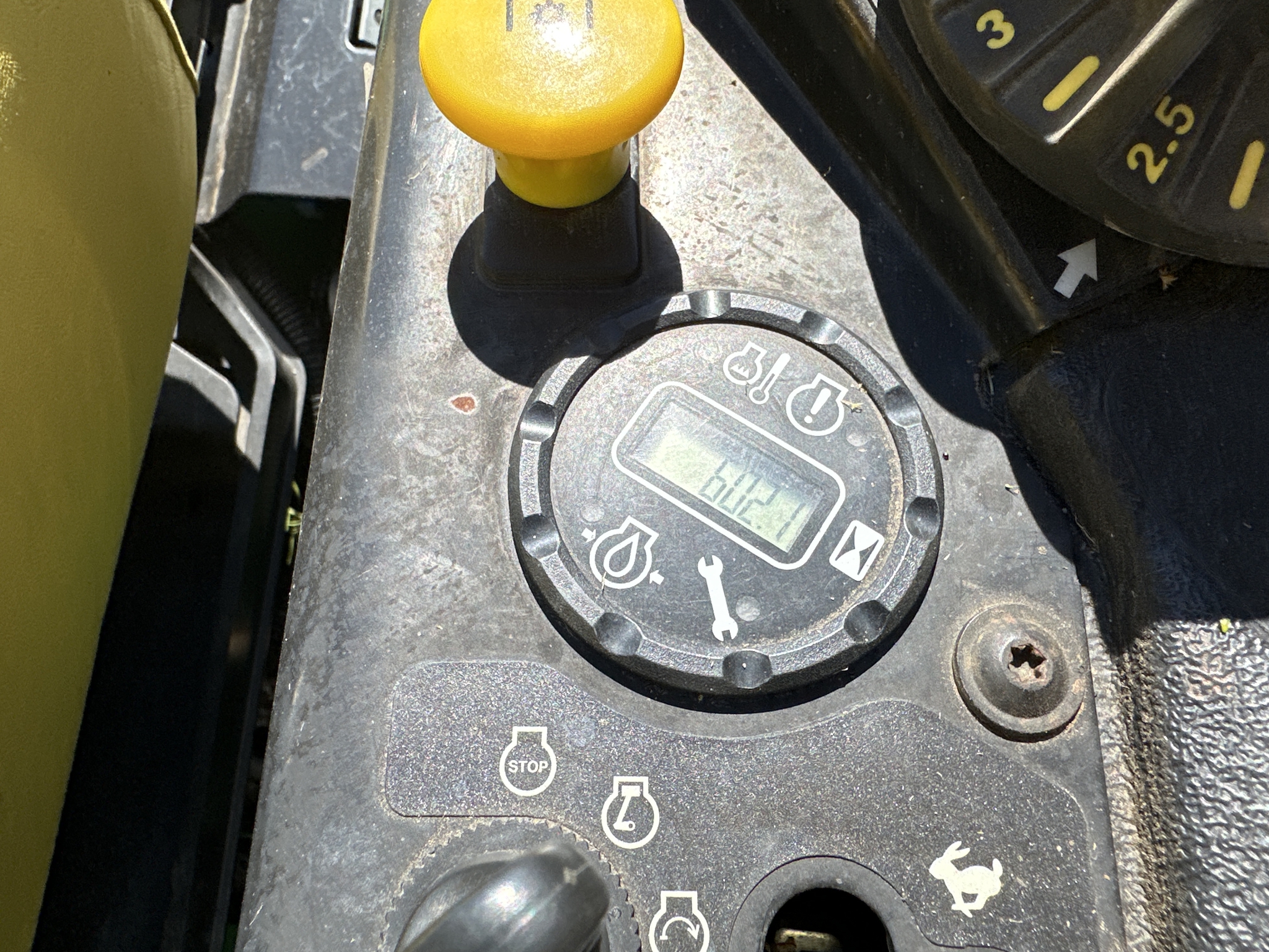2013 John Deere Z930R Image 12