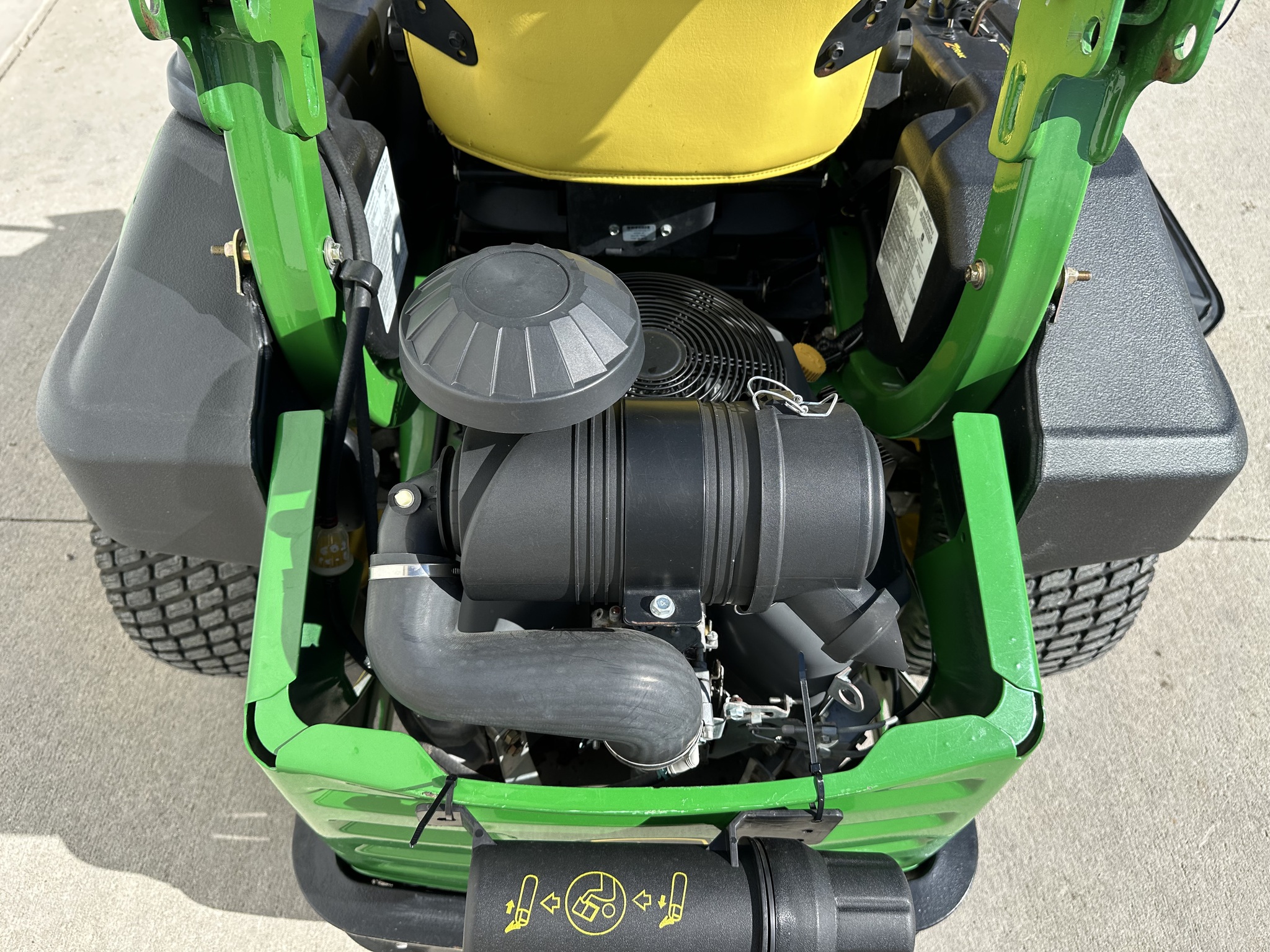2013 John Deere Z930R Image 9
