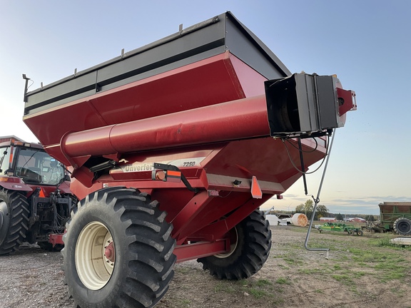 Photo of 2009 Unverferth 7250