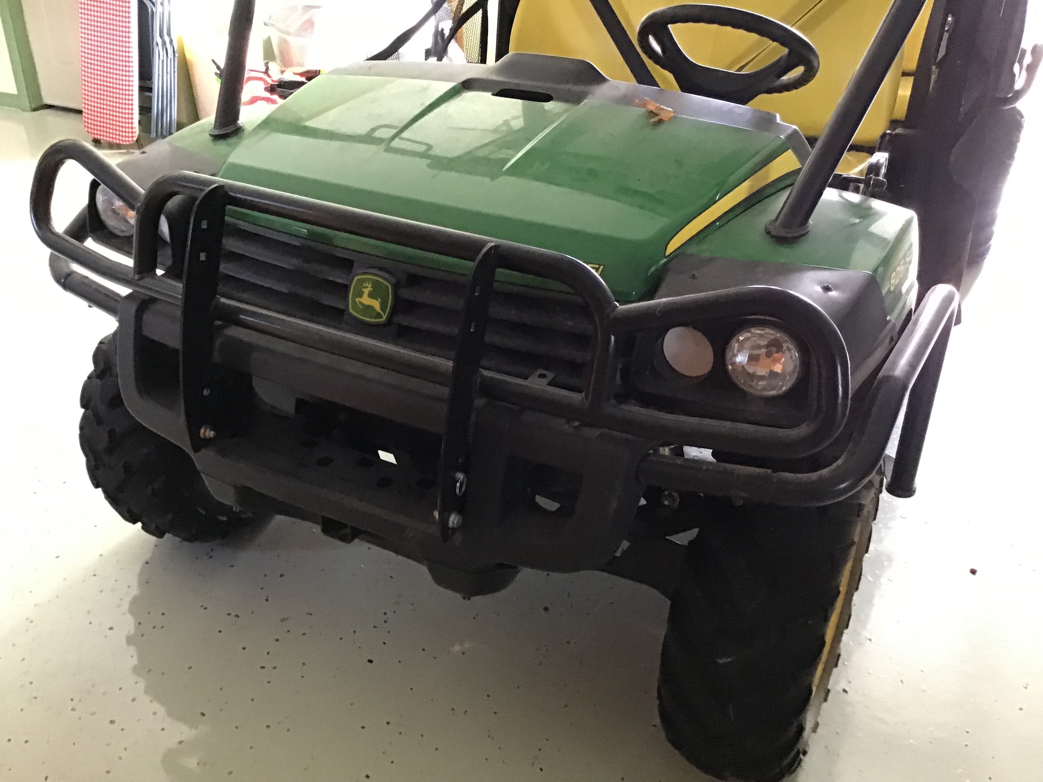 2015 John Deere XUV 825I S4 Image 2