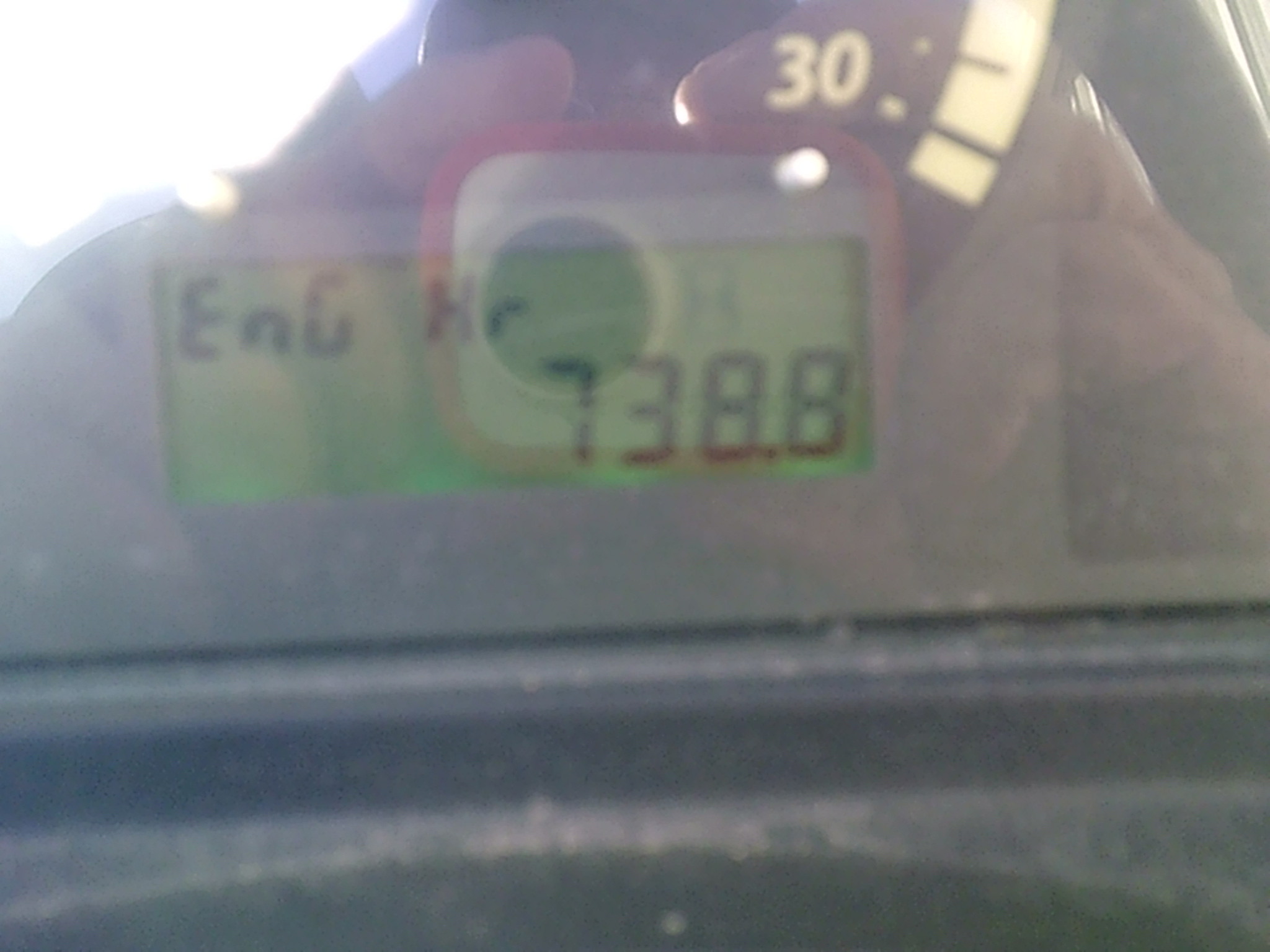 2017 John Deere 3046R Image 11