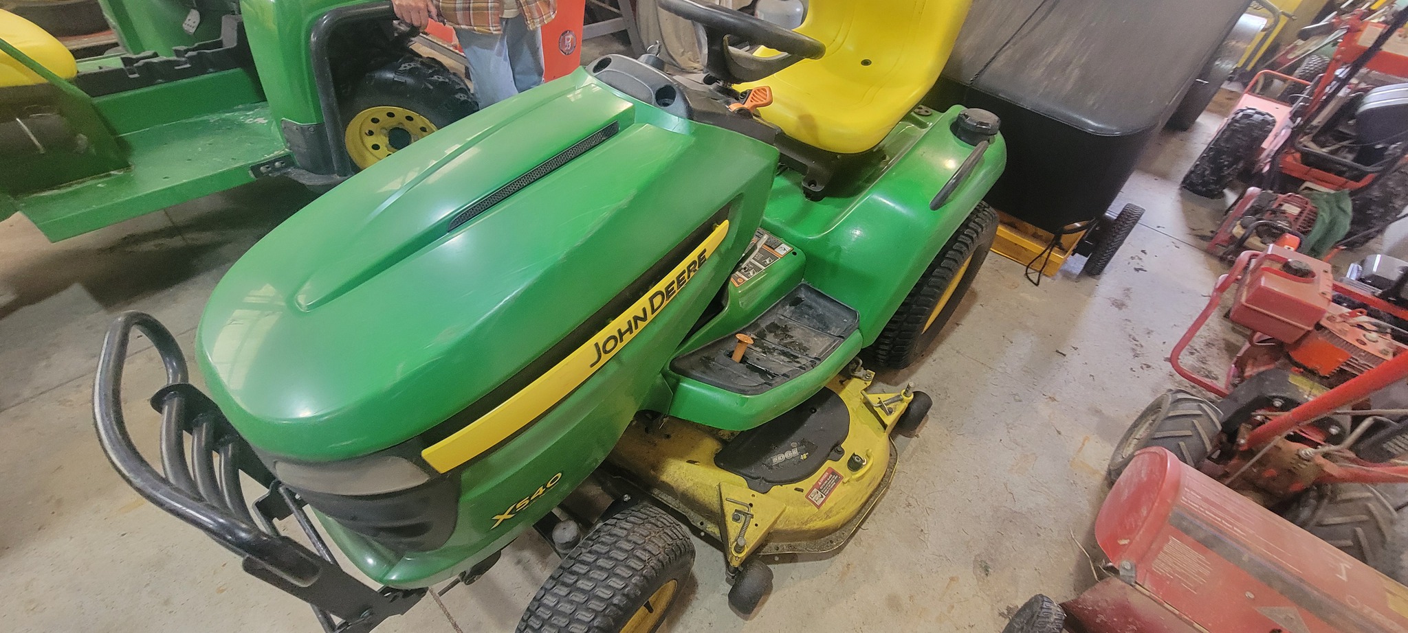 2011 John Deere X540 Image 2