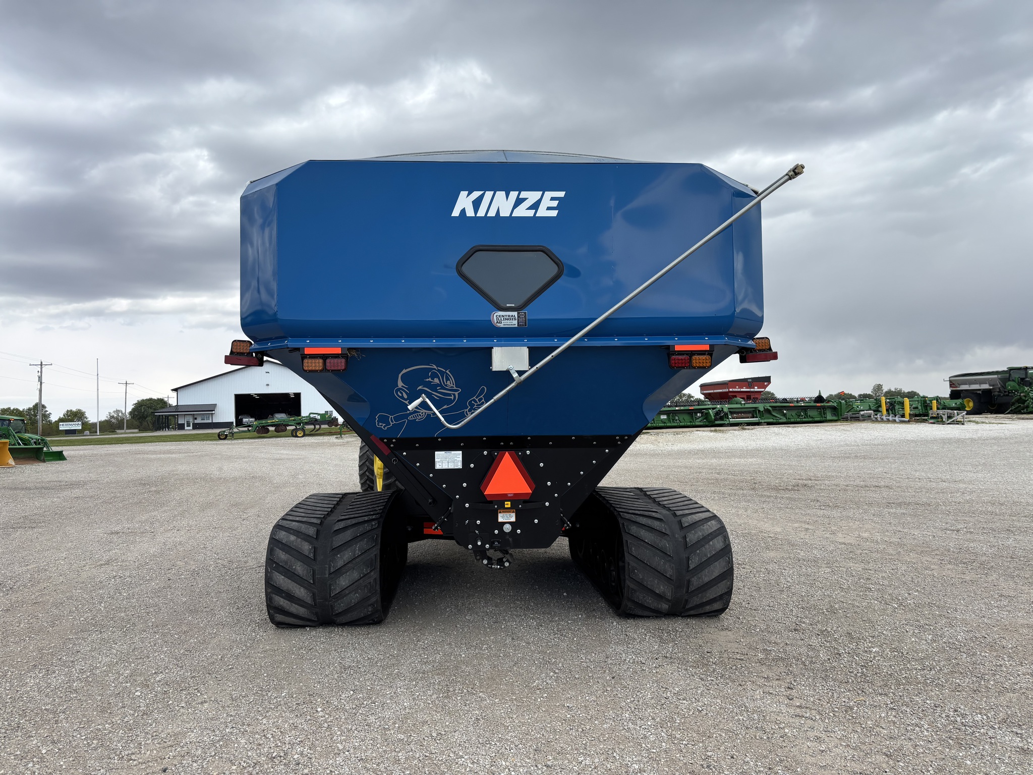  2024 Kinze 1321 at Heritage Tractor in Brimfield, IL