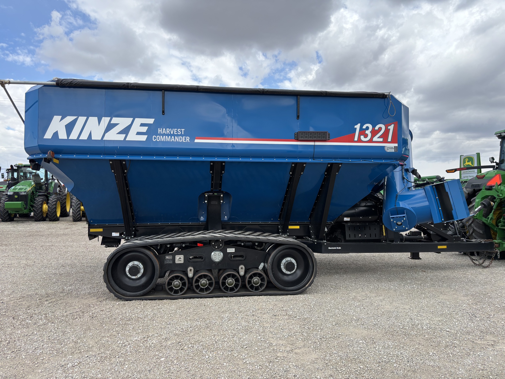 2024 Kinze 1321 at Heritage Tractor in Brimfield, IL
