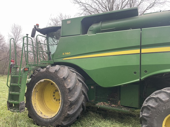  John Deere S780