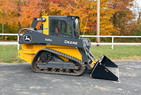 2023 John-Deere 325G