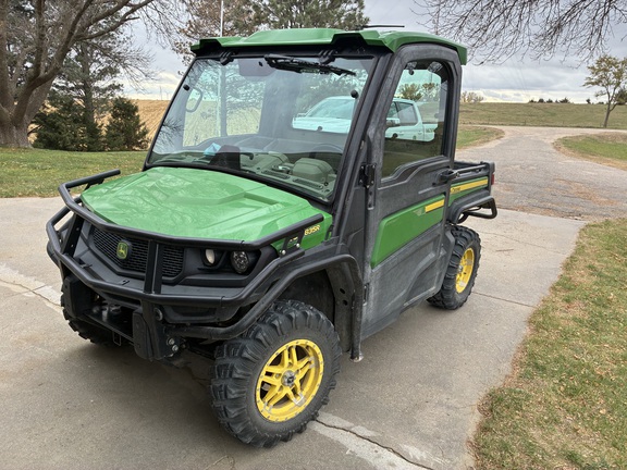 2019 John Deere XUV 835R Used Equipment