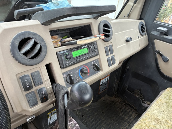 2019 John Deere XUV 835R (3rd thumbnail)