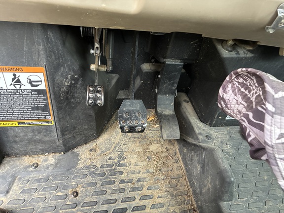 2019 John Deere XUV 835R (8th thumbnail)