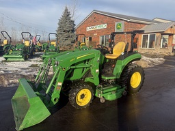 Tractor - Compact Utility For Sale 2017 John Deere 2032R , 32 HP