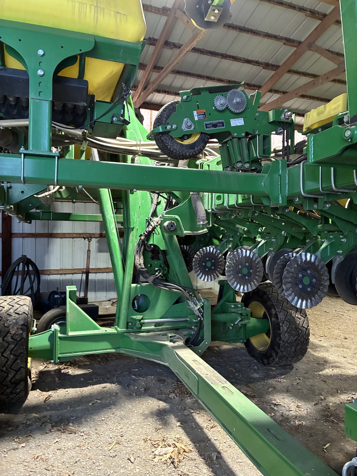 2020 John Deere 1745 Image 5