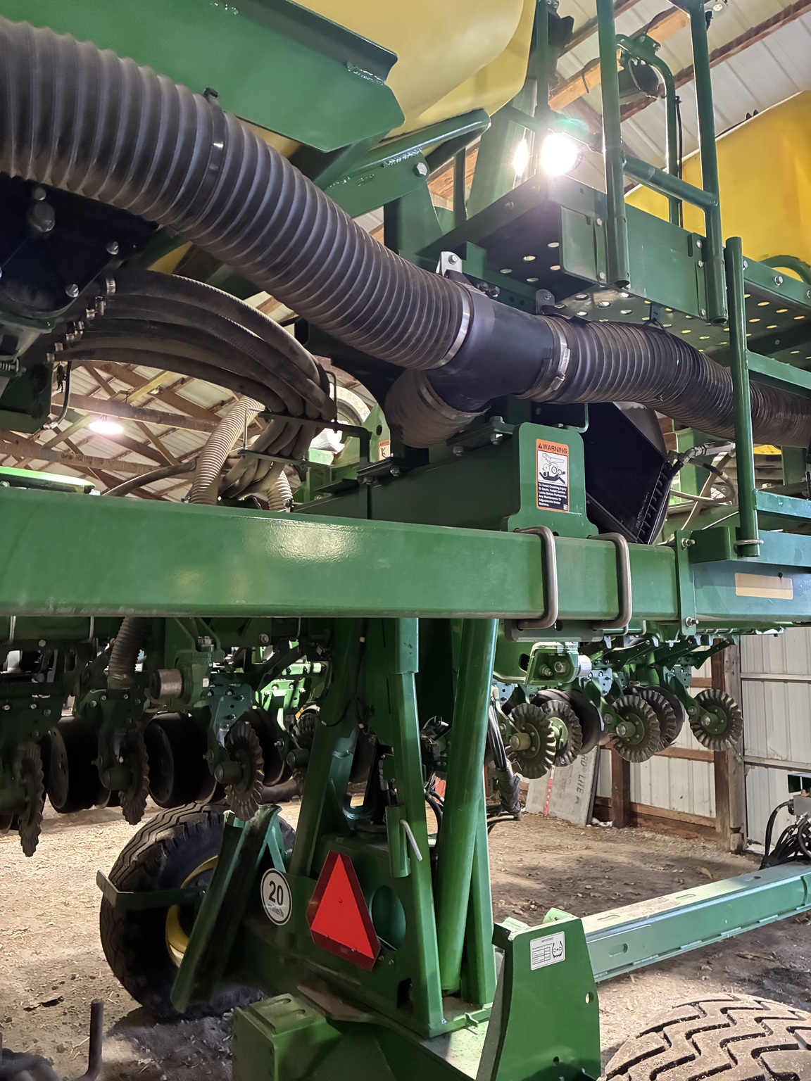 2020 John Deere 1745 Image 3