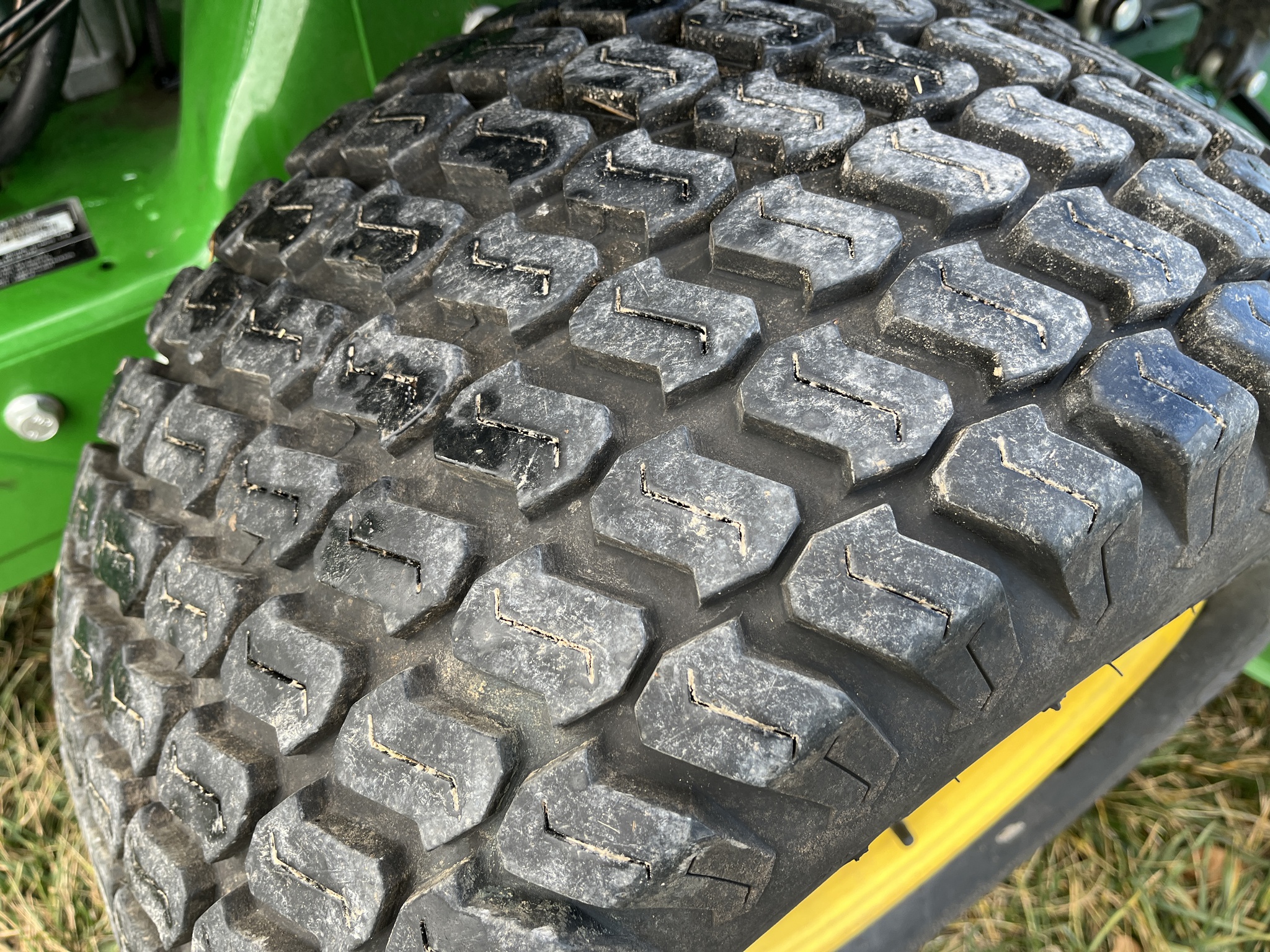  2024 John Deere Z970R at Heritage Tractor in Adrian, MO