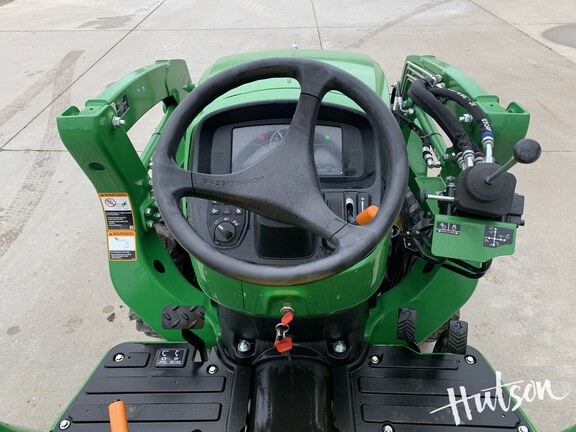 Photo of 2024 John Deere 3038E